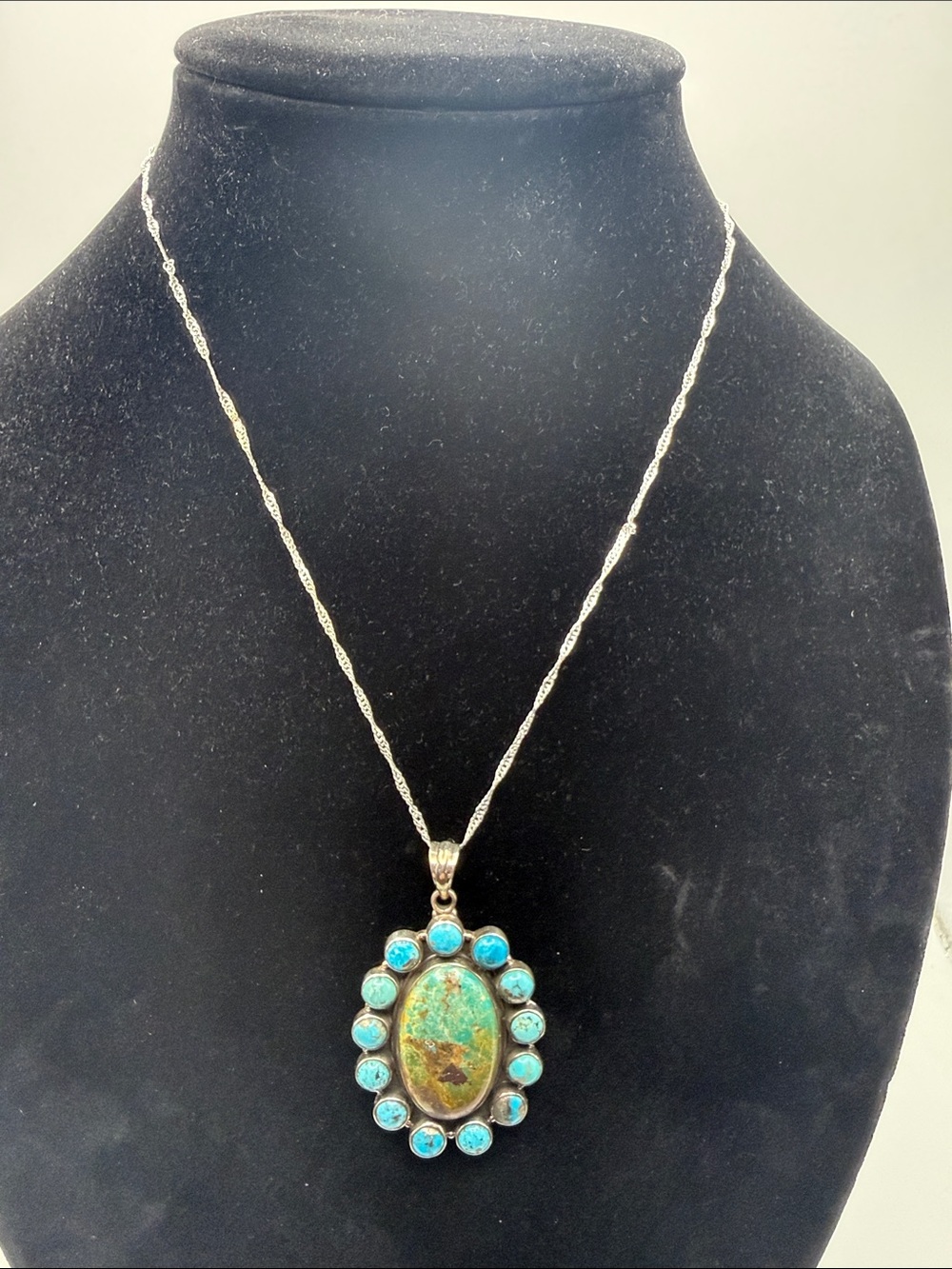 925 Sterling Silver XL Turquoise Oval Pendant Cluster Necklace on 18” Chain - Picture 2 of 7